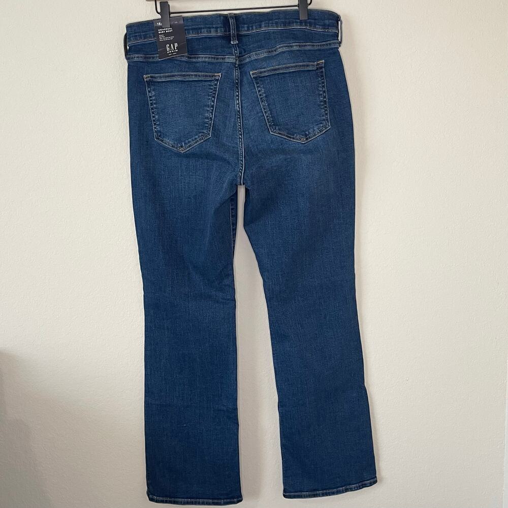 New Gap Mid Rise Universal Baby Boot Jeans Medium Wash - Size 16/33R - Picture 5 of 8